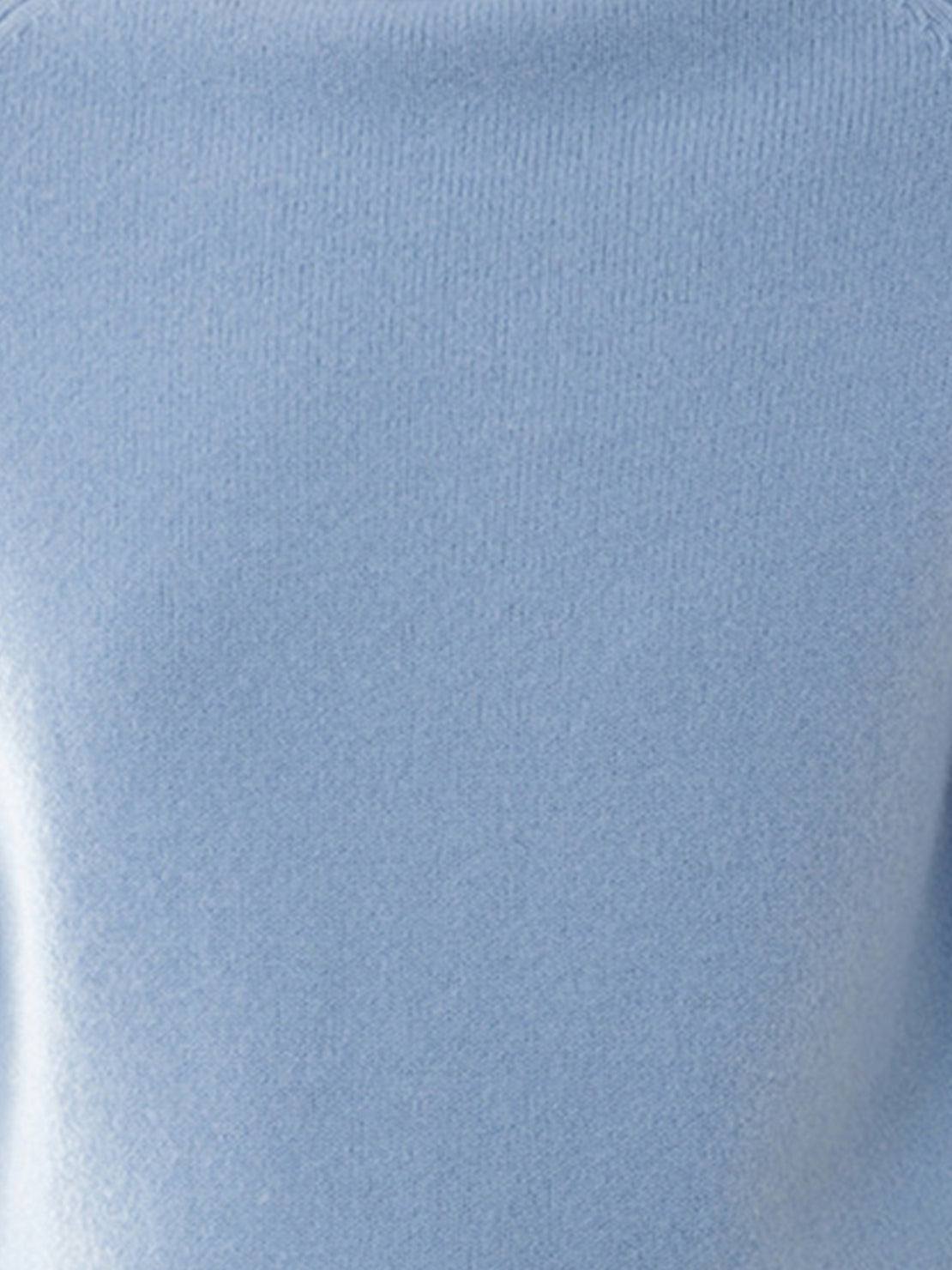 Lightweight 100% Italian cashmere sweater with mock-neck and regular fit for elegant warmth