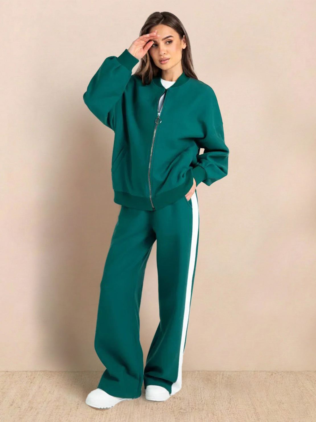 Easy Airport Lounge Set soft cotton-blend two-piece travel outfit with zip-front jacket and wide-leg pants for comfort and wrinkle resistance