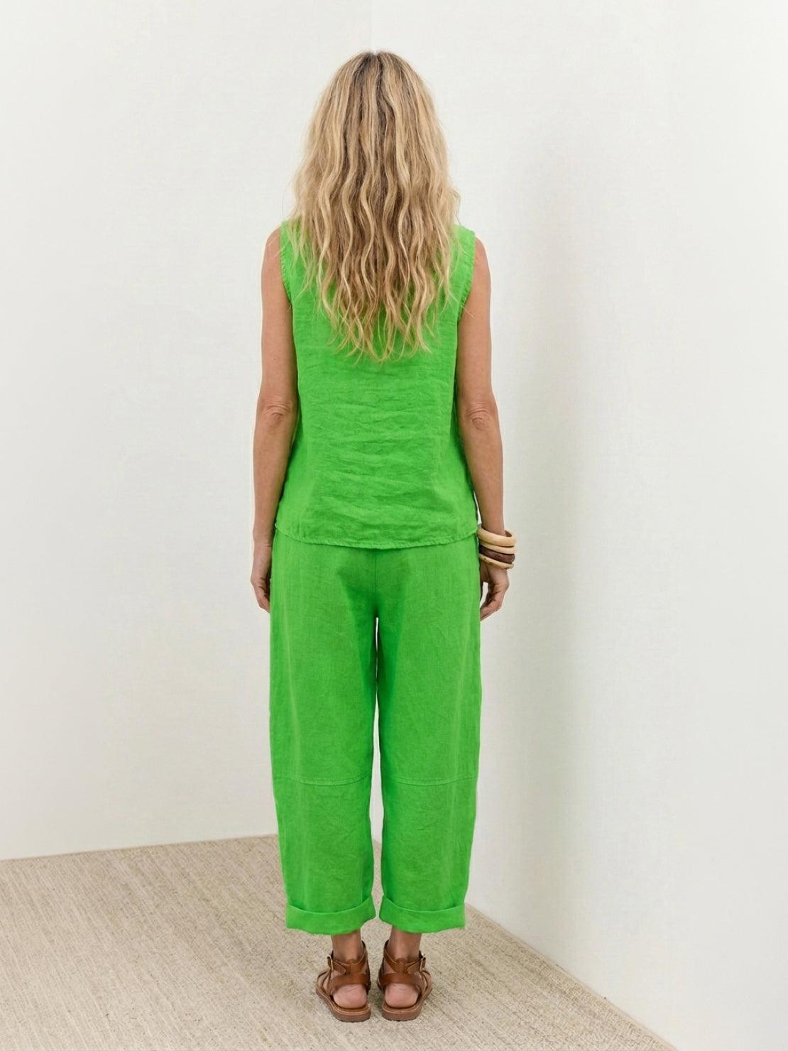 two-piece 100% cotton crinkle sleeveless co-ord with sleeveless top and straight-leg pants