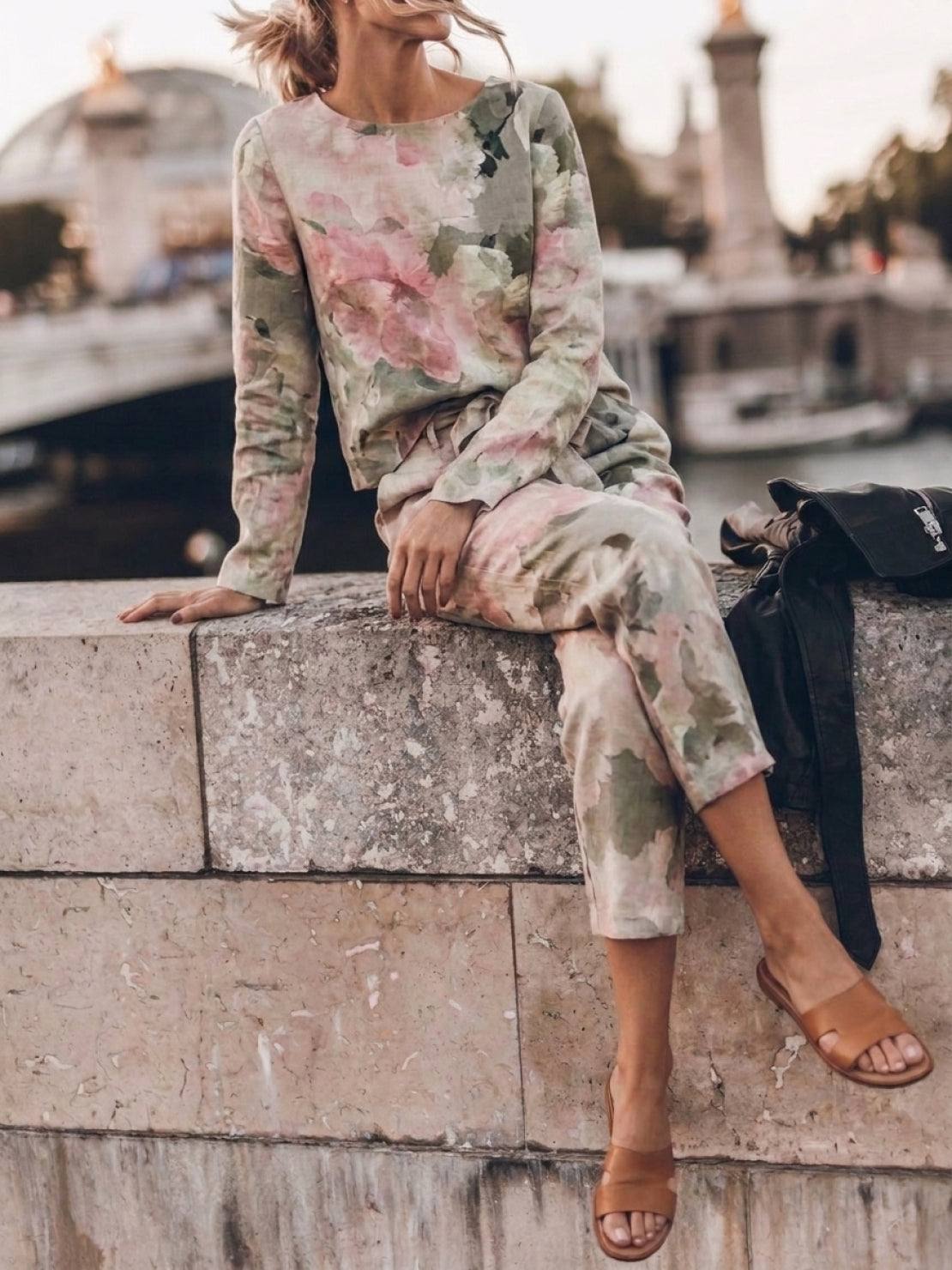 Woman wearing relaxed cotton-linen monochrome longline top and wide-leg pants set