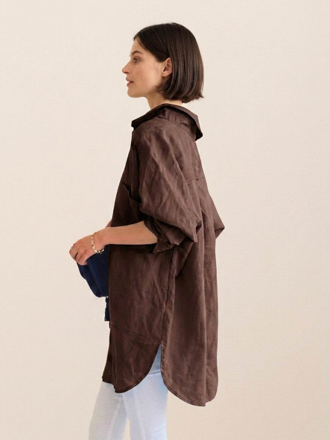 Oversized linen shirt in soft cotton-linen blend with relaxed fit and back pleat detailing
